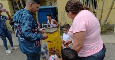Equipo del SOS Guaicaipuro demuestra su lado más humano con jornada solidaria en la Carretera Vieja